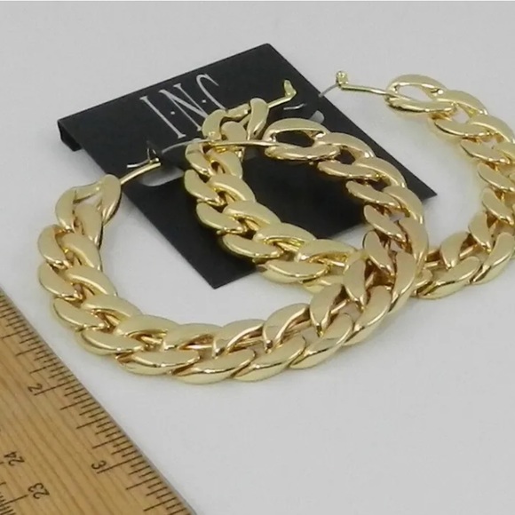 NWT INC International Concepts Hoop Earrings - gold tone Chain style BIG - Picture 3 of 12